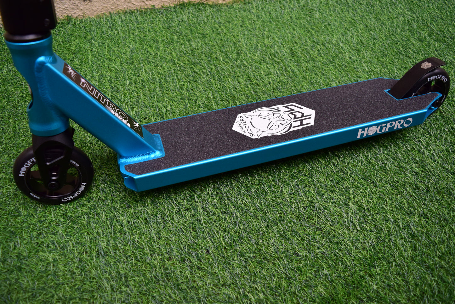 HogPro P1 stunt scooter, T-bar, Blue deck with 100mm black core wheels (Blue/Black Grips)